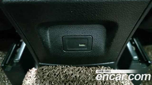 2021 Mercedes-Benz GLA-Class H247 GLA250 4MATIC Sold VIN W1N4N4HB9MJ247350 – interior seats 2021 Mercedes-Benz GLA-Class H247 GLA250 4MATIC Sold VIN W1N4N4HB9MJ247350 – interior seats