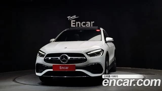 2020 Mercedes-Benz GLA-Class H247 GLA250 4MATIC Sold VIN W1N4N4HBXLJ147658 – rear exterior 2020 Mercedes-Benz GLA-Class H247 GLA250 4MATIC Sold VIN W1N4N4HBXLJ147658 – rear exterior