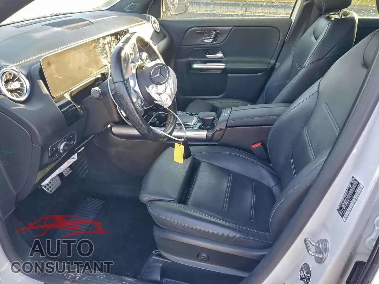 2021 MERCEDES-BENZ GLA-CLASS Damaged VIN W1N4N5DBXMJ221321 – exterior detail 2021 MERCEDES-BENZ GLA-CLASS Damaged VIN W1N4N5DBXMJ221321 – exterior detail