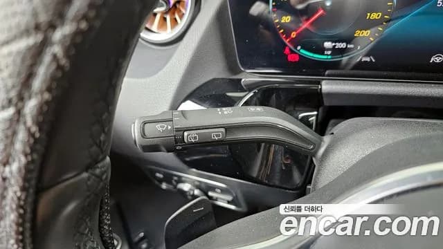 2021 Mercedes-Benz EQA H243 EQA250 Sold VIN W1N9N0BB2MJ012716 – interior seats 2021 Mercedes-Benz EQA H243 EQA250 Sold VIN W1N9N0BB2MJ012716 – interior seats