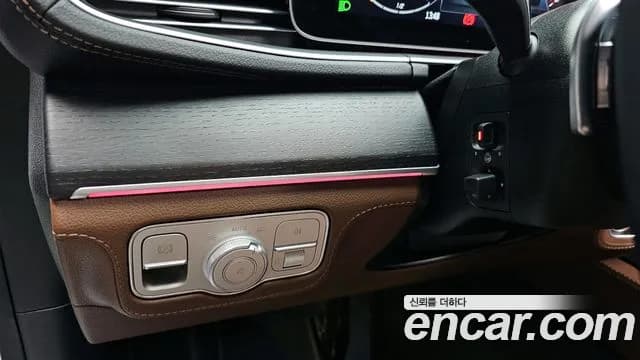 2024 Mercedes-Benz GLE-Class W167 GLE300d 4MATIC Sold VIN W1NFB0KB6RB208557 – side profile 2024 Mercedes-Benz GLE-Class W167 GLE300d 4MATIC Sold VIN W1NFB0KB6RB208557 – side profile