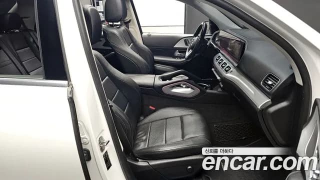 2020 Mercedes-Benz GLE-Class W167 GLE300d 4MATIC Sold VIN W1NFB1KB1LA228492 – interior seats 2020 Mercedes-Benz GLE-Class W167 GLE300d 4MATIC Sold VIN W1NFB1KB1LA228492 – interior seats