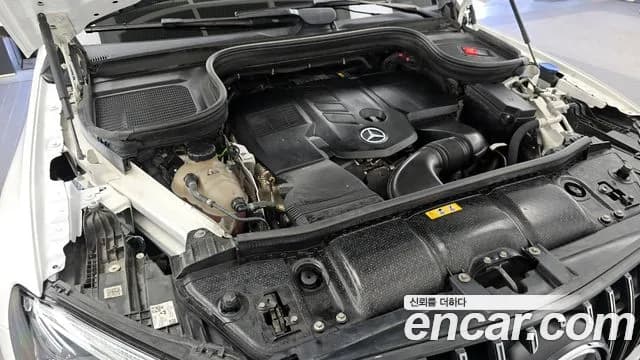 2021 Mercedes-Benz GLE-Class W167 GLE300d 4MATIC Sold VIN W1NFB1KB5MA482191 – trunk area 2021 Mercedes-Benz GLE-Class W167 GLE300d 4MATIC Sold VIN W1NFB1KB5MA482191 – trunk area