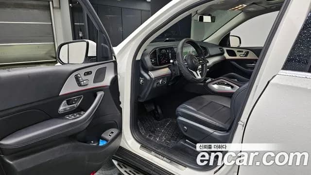 2020 Mercedes-Benz GLE-Class W167 GLE300d 4MATIC Sold VIN W1NFB1KB8LA142757 – interior seats 2020 Mercedes-Benz GLE-Class W167 GLE300d 4MATIC Sold VIN W1NFB1KB8LA142757 – interior seats