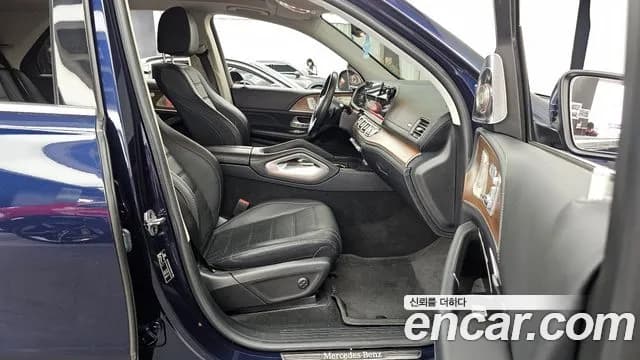 2021 Mercedes-Benz GLE-Class W167 GLE450 4MATIC Sold VIN W1NFB5KB4MA529427 – interior seats 2021 Mercedes-Benz GLE-Class W167 GLE450 4MATIC Sold VIN W1NFB5KB4MA529427 – interior seats