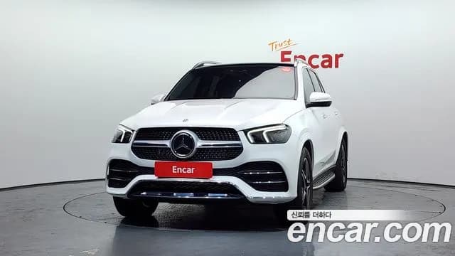 2021 Mercedes-Benz GLE-Class W167 GLE450 4MATIC Sold VIN W1NFB5KB5MA406140 – interior seats 2021 Mercedes-Benz GLE-Class W167 GLE450 4MATIC Sold VIN W1NFB5KB5MA406140 – interior seats