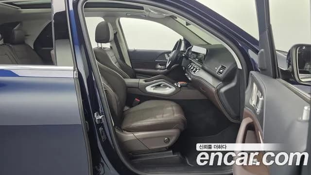 2022 Mercedes-Benz GLE-Class W167 GLE450 4MATIC Sold VIN W1NFB5KB7NA656657 – interior seats 2022 Mercedes-Benz GLE-Class W167 GLE450 4MATIC Sold VIN W1NFB5KB7NA656657 – interior seats