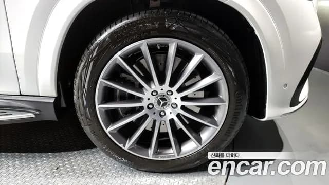 2025 Mercedes-Benz GLE-Class W167 GLE450 4MATIC Coupe Sold VIN W1NFD5KB111111111 – undercarriage 2025 Mercedes-Benz GLE-Class W167 GLE450 4MATIC Coupe Sold VIN W1NFD5KB111111111 – undercarriage