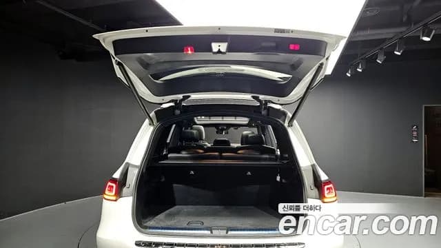2022 Mercedes-Benz GLS-Class X167 GLS400d 4MATIC Sold VIN W1NFF2DE7NA750712 – trunk area 2022 Mercedes-Benz GLS-Class X167 GLS400d 4MATIC Sold VIN W1NFF2DE7NA750712 – trunk area