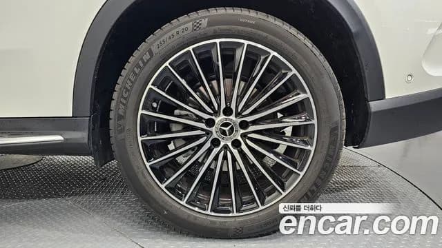 2026 Mercedes-Benz GLC-Class X254 GLC300 4MATIC AMG Line Sold VIN W1NKM4HB3TF515630 – trunk area 2026 Mercedes-Benz GLC-Class X254 GLC300 4MATIC AMG Line Sold VIN W1NKM4HB3TF515630 – trunk area