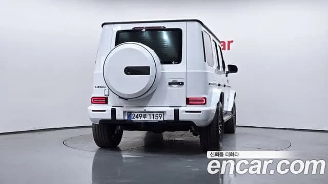 2025 Mercedes-Benz G-Class W465 G450d Manufaktur Sold VIN W1NWC1AB6SX053439 – interior seats 2025 Mercedes-Benz G-Class W465 G450d Manufaktur Sold VIN W1NWC1AB6SX053439 – interior seats