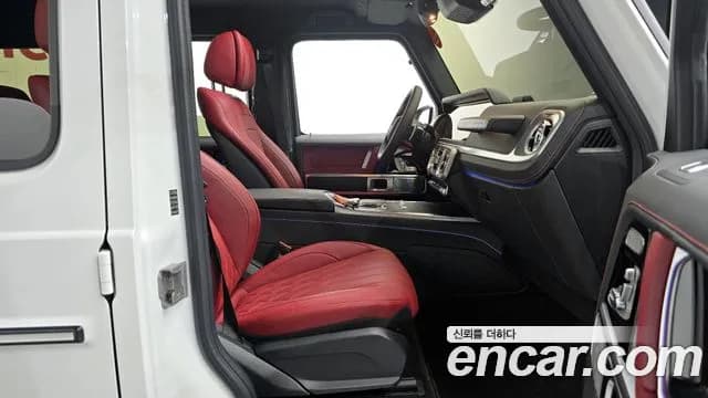 2025 Mercedes-Benz G-Class W465 G450d Manufaktur Sold VIN W1NWC1AB6SX054865 – interior seats 2025 Mercedes-Benz G-Class W465 G450d Manufaktur Sold VIN W1NWC1AB6SX054865 – interior seats