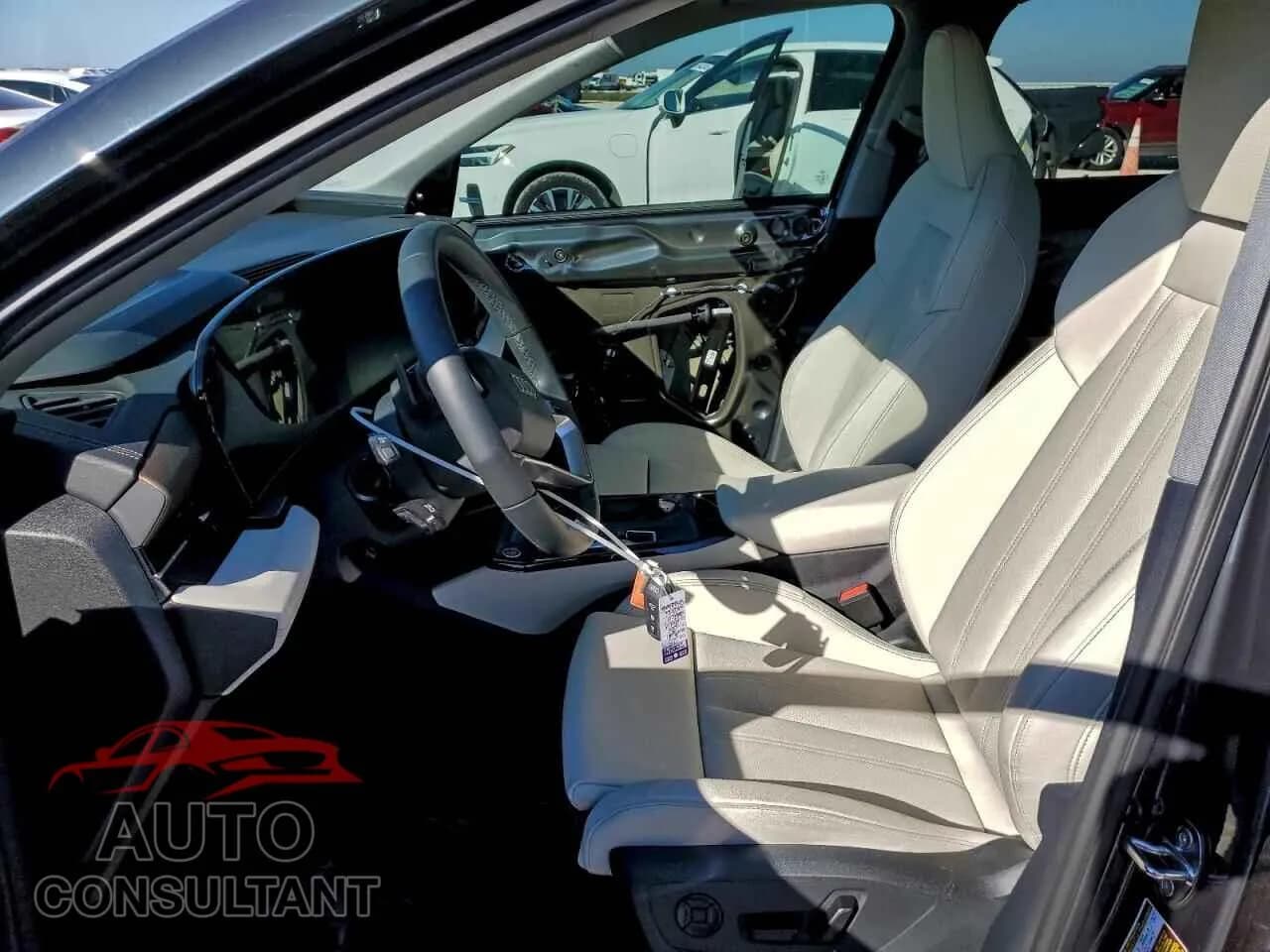 2025 AUDI Q6 E-TRON Damaged VIN WA134BGFXSA067722 – exterior detail 2025 AUDI Q6 E-TRON Damaged VIN WA134BGFXSA067722 – exterior detail