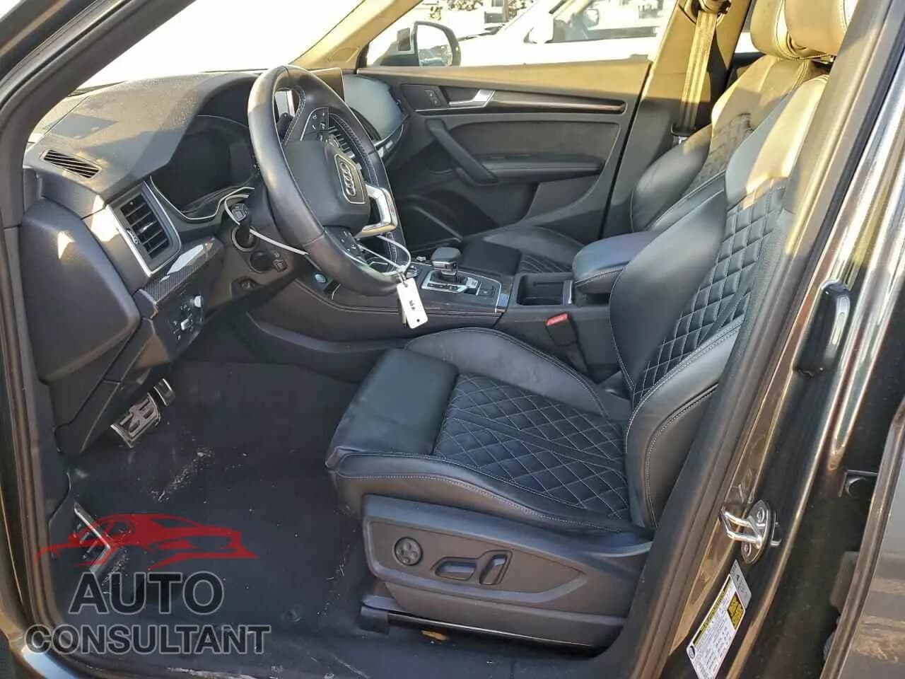2019 AUDI SQ5 Damaged VIN WA1C4AFY2K2009157 – exterior detail 2019 AUDI SQ5 Damaged VIN WA1C4AFY2K2009157 – exterior detail