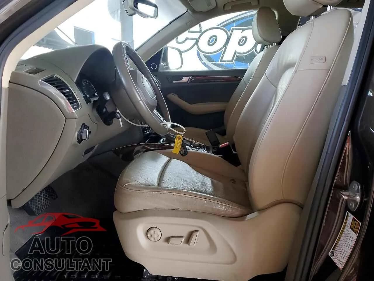 2012 AUDI Q5 Used VIN WA1LFAFP3CA077928 – exterior detail 2012 AUDI Q5 Used VIN WA1LFAFP3CA077928 – exterior detail