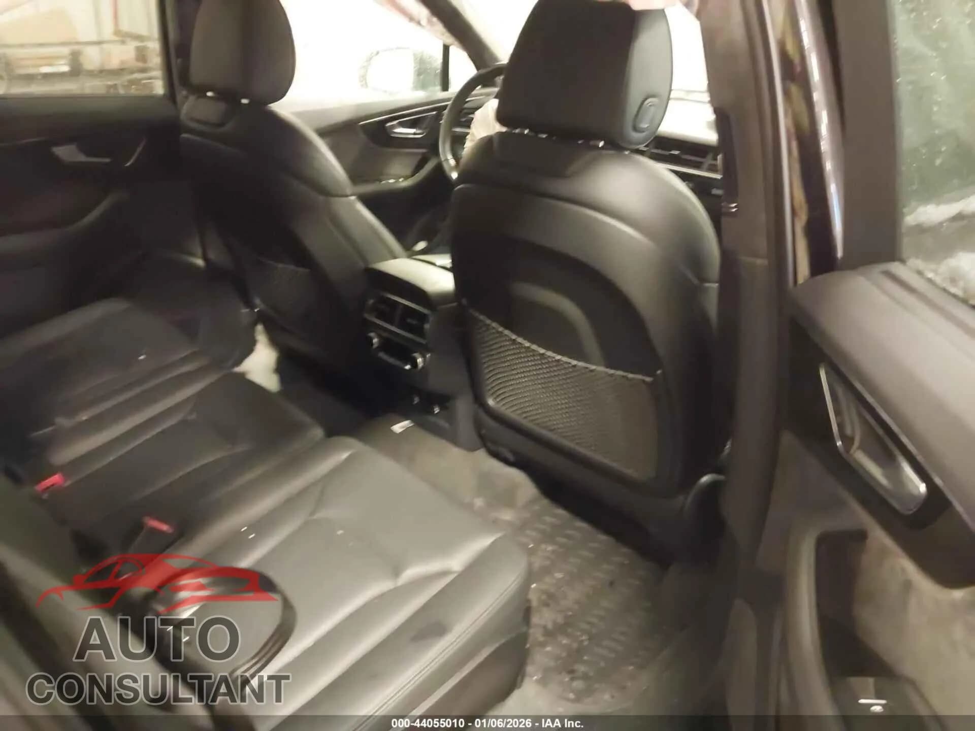 2019 AUDI Q7 Damaged VIN WA1VAAF73KD026188 – undercarriage 2019 AUDI Q7 Damaged VIN WA1VAAF73KD026188 – undercarriage