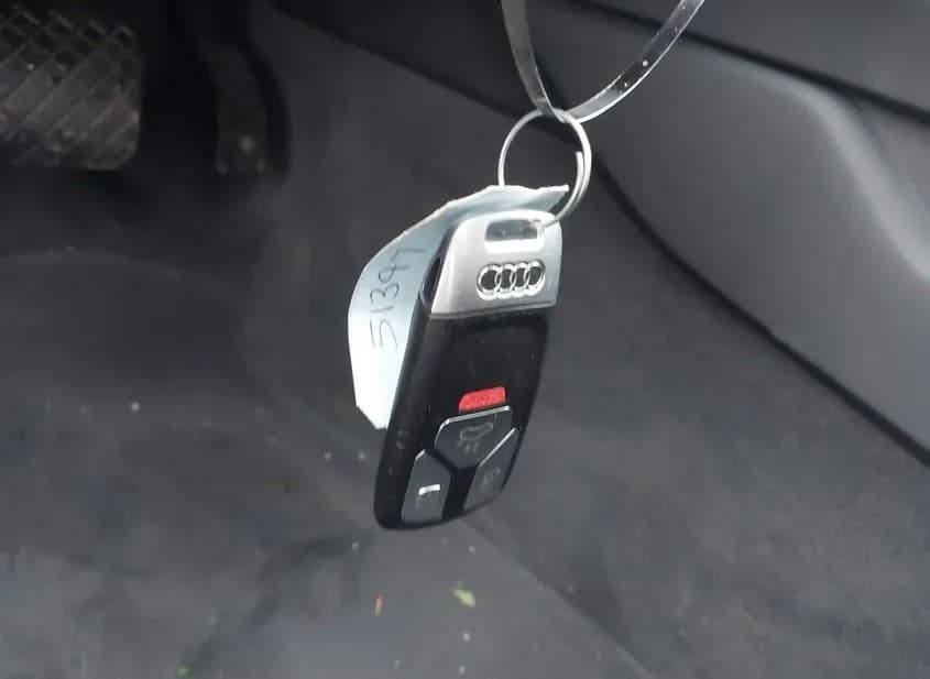 2019 AUDI A4 Used VIN WAUDNAF4XKA066164 – photo 14 2019 AUDI A4 Used VIN WAUDNAF4XKA066164 – photo 14