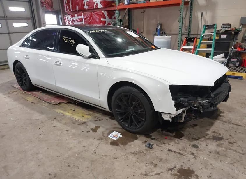 2012 AUDI A8 Used VIN WAURVAFD8CN015472 – undercarriage 2012 AUDI A8 Used VIN WAURVAFD8CN015472 – undercarriage