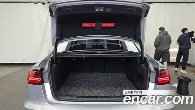 2018 Audi New A6 35 TDI Premium Sold VIN WAUZZZ4G1JN108878 – photo 11 2018 Audi New A6 35 TDI Premium Sold VIN WAUZZZ4G1JN108878 – photo 11