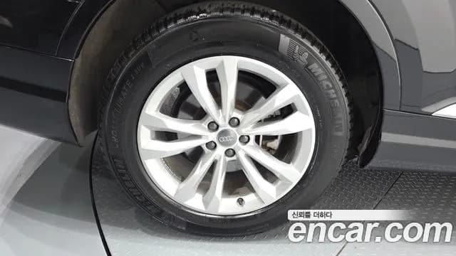 2019 Audi Q7 (4M) 45 TFSI Quattro Sold VIN WAUZZZ4M5KD042445 – undercarriage 2019 Audi Q7 (4M) 45 TFSI Quattro Sold VIN WAUZZZ4M5KD042445 – undercarriage