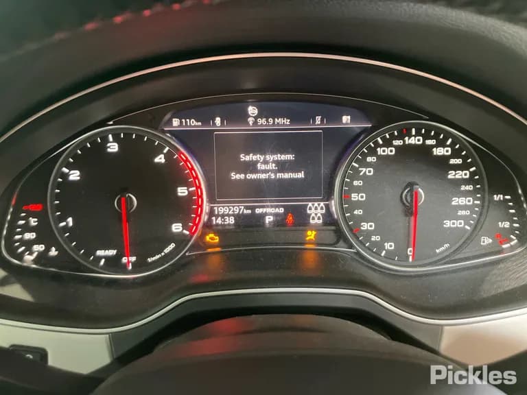 2017 Audi Q7 Used VIN WAUZZZ4M7HD056078 – undercarriage 2017 Audi Q7 Used VIN WAUZZZ4M7HD056078 – undercarriage