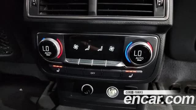 2019 Audi Q7 (4M) 45 TFSI Quattro Sold VIN WAUZZZ4M7KD046299 – undercarriage 2019 Audi Q7 (4M) 45 TFSI Quattro Sold VIN WAUZZZ4M7KD046299 – undercarriage