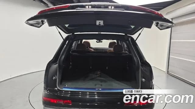 2023 Audi Q7 (4M) 45 TDI Quattro Premium Sold VIN WAUZZZ4M7PD027551 – rear exterior 2023 Audi Q7 (4M) 45 TDI Quattro Premium Sold VIN WAUZZZ4M7PD027551 – rear exterior