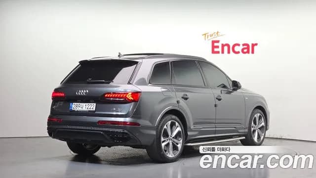 2022 Audi Q7 (4M) 55 TFSI Quattro Premium Sold VIN WAUZZZ4M8ND028060 – front exterior 2022 Audi Q7 (4M) 55 TFSI Quattro Premium Sold VIN WAUZZZ4M8ND028060 – front exterior