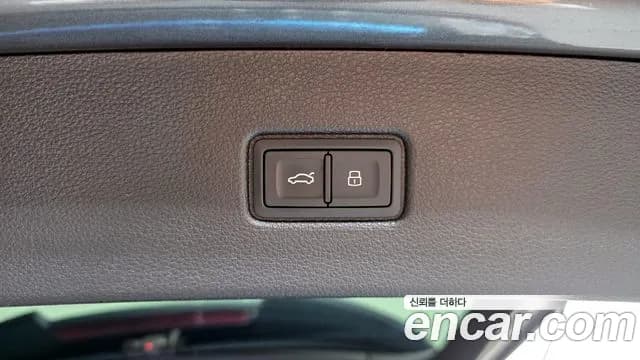 2022 Audi Q7 (4M) 55 TFSI Quattro Premium Sold VIN WAUZZZ4M8ND028060 – exterior detail 2022 Audi Q7 (4M) 55 TFSI Quattro Premium Sold VIN WAUZZZ4M8ND028060 – exterior detail
