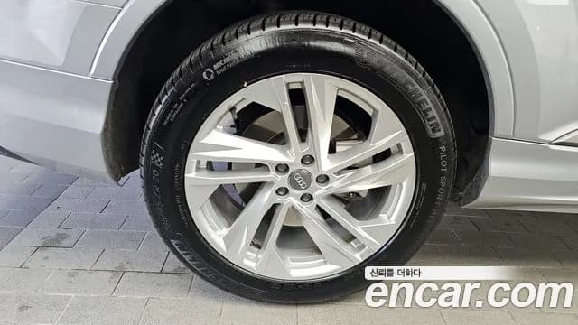 2020 Audi Q7 (4M) 45 TDI Quattro Premium Sold VIN WAUZZZ4MXLD017185 – photo 17 2020 Audi Q7 (4M) 45 TDI Quattro Premium Sold VIN WAUZZZ4MXLD017185 – photo 17