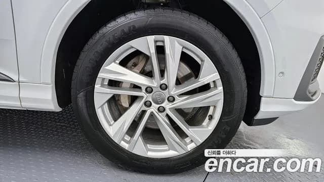 2021 Audi Q7 (4M) 45 TDI Quattro Premium Sold VIN WAUZZZ4MXMD001375 – photo 15 2021 Audi Q7 (4M) 45 TDI Quattro Premium Sold VIN WAUZZZ4MXMD001375 – photo 15