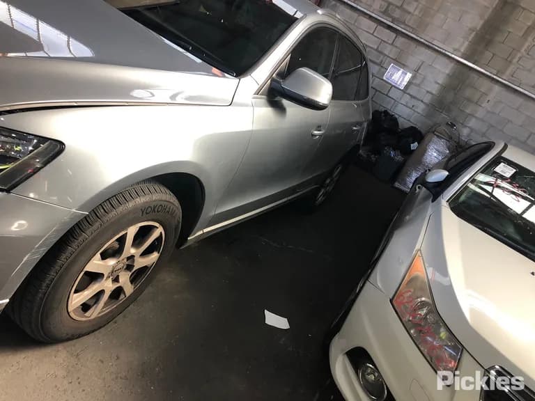 2012 Audi Q5 - VIN WAUZZZ8R2CA060653 2012 Audi Q5 VIN WAUZZZ8R2CA060653