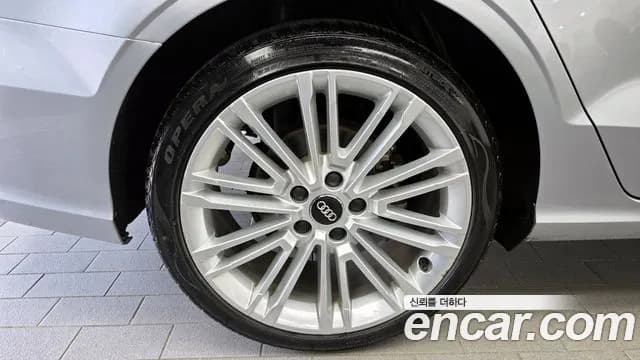 2018 Audi New A3 40 TFSI Sold VIN WAUZZZ8V1J1084677 – photo 30 2018 Audi New A3 40 TFSI Sold VIN WAUZZZ8V1J1084677 – photo 30