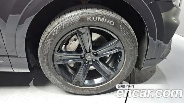 2021 Audi Q8 (4M) 45 TDI Quattro Premium Sold VIN WAUZZZF10MD004899 – front exterior 2021 Audi Q8 (4M) 45 TDI Quattro Premium Sold VIN WAUZZZF10MD004899 – front exterior