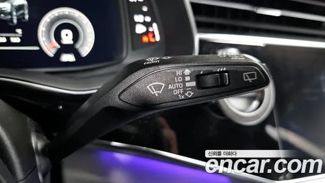 2020 Audi Q8 (4M) 50 TDI Quattro Premium Sold VIN WAUZZZF14LD017721 – exterior detail 2020 Audi Q8 (4M) 50 TDI Quattro Premium Sold VIN WAUZZZF14LD017721 – exterior detail