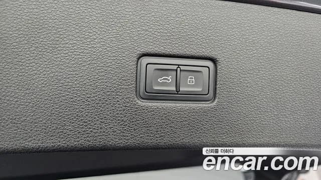 2021 Audi Q8 (4M) 45 TDI Quattro Premium Sold VIN WAUZZZF19MD001581 – photo 11 2021 Audi Q8 (4M) 45 TDI Quattro Premium Sold VIN WAUZZZF19MD001581 – photo 11
