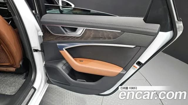 2020 Audi A6 (C8) 45 TFSI Premium Sold VIN WAUZZZF20LN074677 – engine bay 2020 Audi A6 (C8) 45 TFSI Premium Sold VIN WAUZZZF20LN074677 – engine bay