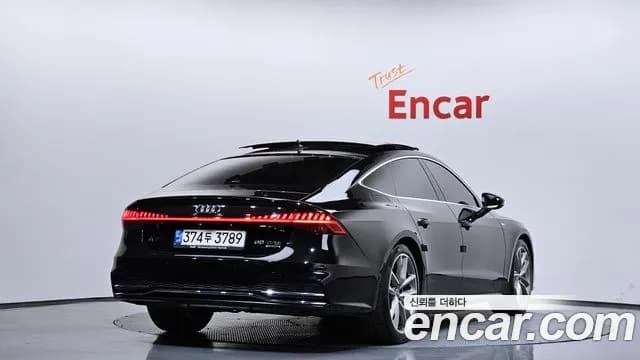 2021 Audi A7 (4K) 55 TFSI Quattro Premium Sold VIN WAUZZZF20MN088158 – rear exterior 2021 Audi A7 (4K) 55 TFSI Quattro Premium Sold VIN WAUZZZF20MN088158 – rear exterior