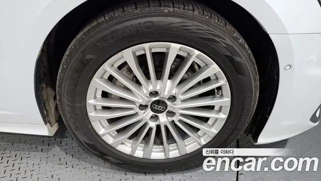2020 Audi A6 (C8) 45 TFSI Quattro Sold VIN WAUZZZF22LN029403 – trunk area 2020 Audi A6 (C8) 45 TFSI Quattro Sold VIN WAUZZZF22LN029403 – trunk area