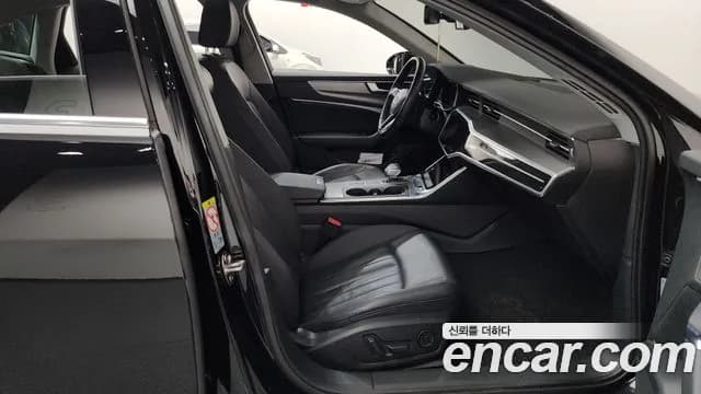 2020 Audi A6 (C8) 40 TDI Sold VIN WAUZZZF23LN018569 – trunk area 2020 Audi A6 (C8) 40 TDI Sold VIN WAUZZZF23LN018569 – trunk area