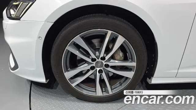 2021 Audi A6 (C8) 45 TDI Quattro Premium Sold VIN WAUZZZF23MN006181 – undercarriage 2021 Audi A6 (C8) 45 TDI Quattro Premium Sold VIN WAUZZZF23MN006181 – undercarriage