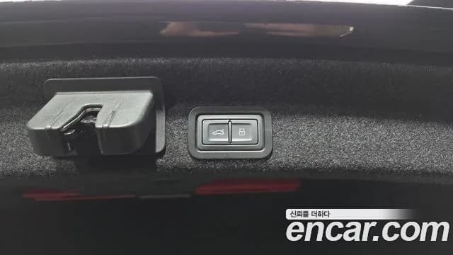 2021 Audi A6 (C8) 45 TFSI Sold VIN WAUZZZF24MN064106 – engine bay 2021 Audi A6 (C8) 45 TFSI Sold VIN WAUZZZF24MN064106 – engine bay