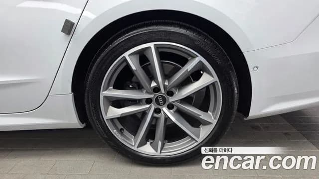 2021 Audi A7 (4K) 55 TFSI Quattro Premium Sold VIN WAUZZZF24MN079074 – side profile 2021 Audi A7 (4K) 55 TFSI Quattro Premium Sold VIN WAUZZZF24MN079074 – side profile