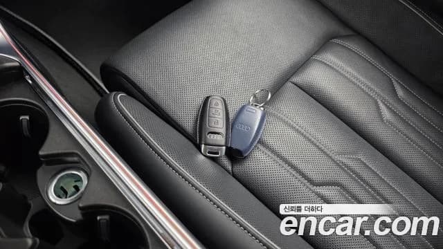 2021 Audi A7 (4K) 55 TFSI Quattro Premium Sold VIN WAUZZZF24MN079074 – exterior detail 2021 Audi A7 (4K) 55 TFSI Quattro Premium Sold VIN WAUZZZF24MN079074 – exterior detail