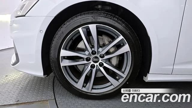 2021 Audi A6 (C8) 45 TDI Quattro Premium Sold VIN WAUZZZF25MN019613 – exterior detail 2021 Audi A6 (C8) 45 TDI Quattro Premium Sold VIN WAUZZZF25MN019613 – exterior detail