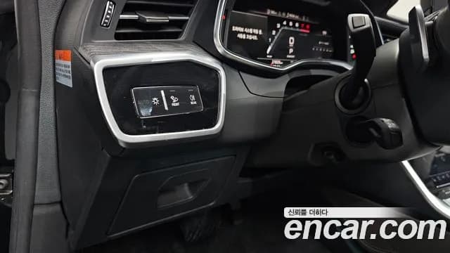 2024 Audi A7 (4K) 55 TFSI Quattro Premium Sold VIN WAUZZZF26RN000382 – interior seats 2024 Audi A7 (4K) 55 TFSI Quattro Premium Sold VIN WAUZZZF26RN000382 – interior seats