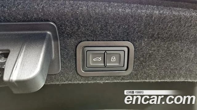 2020 Audi A6 (C8) 40 TDI Premium Sold VIN WAUZZZF27LN060498 – front exterior 2020 Audi A6 (C8) 40 TDI Premium Sold VIN WAUZZZF27LN060498 – front exterior