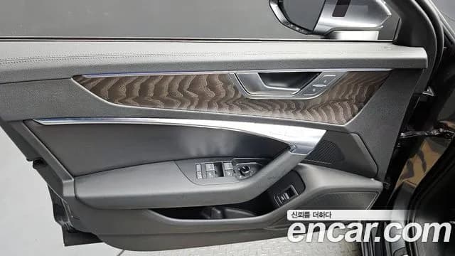 2020 Audi A6 (C8) 40 TDI Premium Sold VIN WAUZZZF27LN060498 – exterior detail 2020 Audi A6 (C8) 40 TDI Premium Sold VIN WAUZZZF27LN060498 – exterior detail