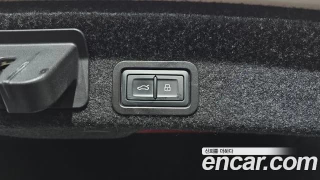 2021 Audi A6 (C8) 40 TDI Quattro Premium Sold VIN WAUZZZF28MN005706 – undercarriage 2021 Audi A6 (C8) 40 TDI Quattro Premium Sold VIN WAUZZZF28MN005706 – undercarriage