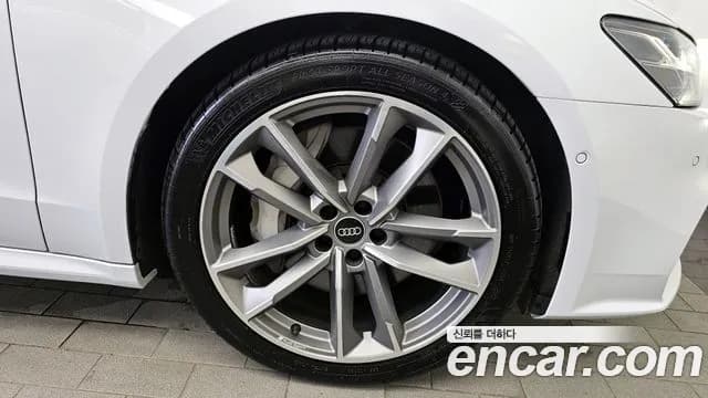 2022 Audi A7 (4K) 55 TFSI Quattro Premium Sold VIN WAUZZZF29NN041423 – photo 13 2022 Audi A7 (4K) 55 TFSI Quattro Premium Sold VIN WAUZZZF29NN041423 – photo 13
